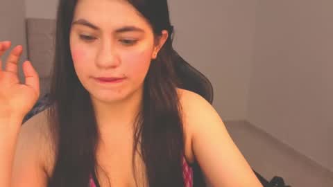hasszul_2 online show from May 1, 8:46 pm