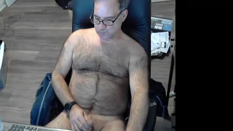 Snapshot of hathi0427 chatting on March 30, 12:06 pm hathi0427 online show from March 30, 12:06 pm