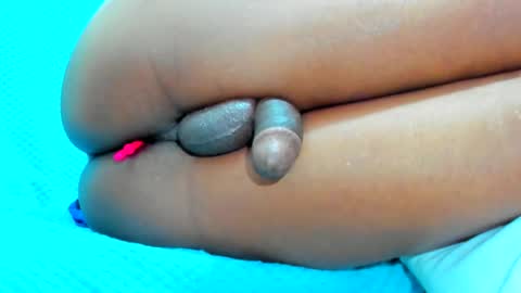 Snapshot of hathor_01_ chatting on February 7, 7:06 pm andres online show from February 7, 7:06 pm