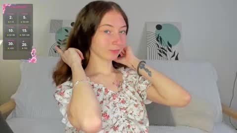 Lola online show from November 5, 8:03 am