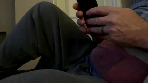 Snapshot of hawks2113 chatting on January 12, 8:36 pm hawks2113 online show from January 12, 8:36 pm