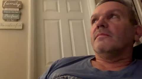 Snapshot of hawks2113 chatting on January 26, 11:29 pm hawks2113 online show from January 26, 11:29 pm