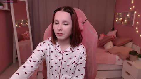 Mia online show from February 14, 7:38 am