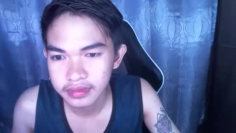 Snapshot of hayden_cumgiver chatting on December 2, 6:21 pm jon hayden online show from December 2, 6:21 pm