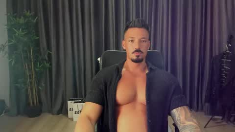 Snapshot of haydenspears chatting on June 5, 12:00 pm HaydenSpears online show from June 5, 12:00 pm