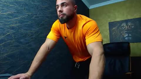 HayesWood online show from November 8, 6:13 am