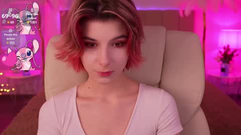 haylaamber online show from December 29, 7:53 pm