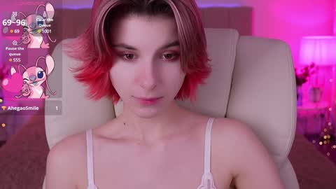 haylaamber online show from January 12, 2:03 am