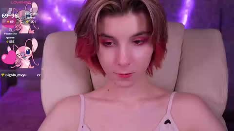 haylaamber online show from March 3, 4:25 am