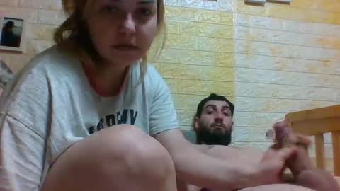 Snapshot of hayle_leonard chatting on March 15, 5:57 am Hayle and Leonard online show from March 15, 5:57 am