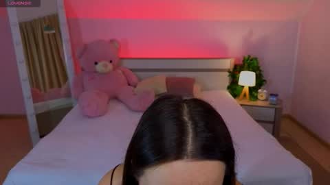 Snapshot of haylefirehot chatting on November 17, 1:22 am Hayle online show from November 17, 1:22 am