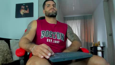 Snapshot of hazard_1997 chatting on May 13, 9:00 pm Hazard online show from May 13, 9:00 pm