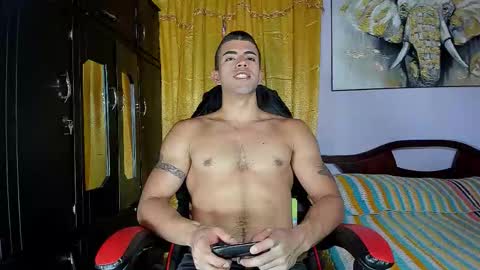 Snapshot of hazbinstudio chatting on October 5, 8:40 pm hazbinstudio online show from October 5, 8:40 pm