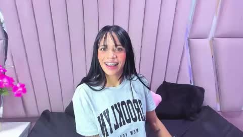 hazel_18_ online show from November 21, 3:00 pm