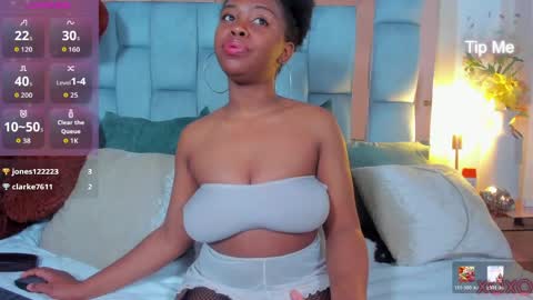 Snapshot of hazel_lanee chatting on May 15, 4:30 am hazel_lanee online show from May 15, 4:30 am