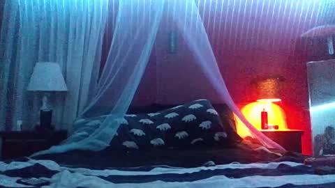 Snapshot of hazel_lust chatting on January 19, 4:01 am Hazel Lust online show from January 19, 4:01 am