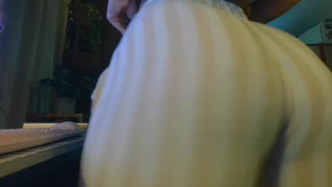 Snapshot of hazel_lyn222 chatting on July 31, 4:06 pm Hazel online show from July 31, 4:06 pm