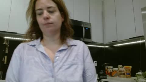 Snapshot of hazel_skye chatting on June 17, 3:13 pm Hazel online show from June 17, 3:13 pm