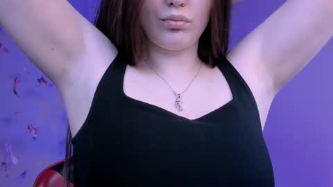Snapshot of hazel_sullivan chatting on May 4, 12:23 pm Hazel online show from May 4, 12:23 pm