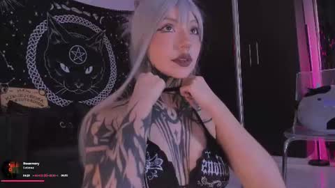 Snapshot of hazellwitch chatting on July 14, 3:07 pm Hazell Witch online show from July 14, 3:07 pm