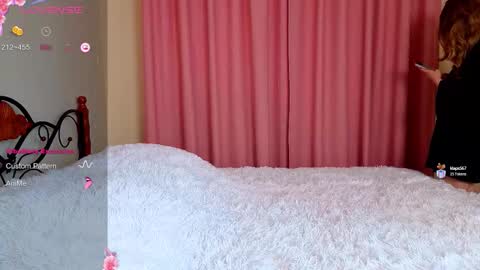 hazeltrue online show from September 11, 12:05 pm