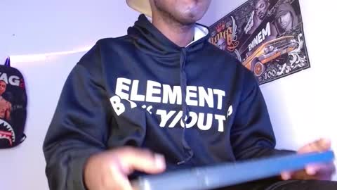 Snapshot of hazlan_420 chatting on March 14, 11:15 am hazlan_420 online show from March 14, 11:15 am