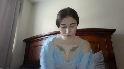 Snapshot of heart_in_your_hands chatting on April 7, 5:13 pm heart_in_your_hands online show from April 7, 5:13 pm