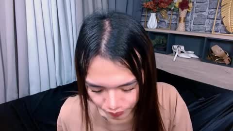 Snapshot of heather_winter chatting on February 16, 9:33 pm HEATHER online show from February 16, 9:33 pm