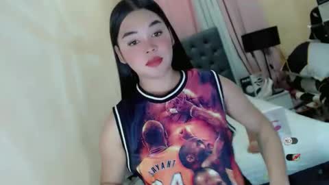 Kylene3 online show from May 18, 5:02 am
