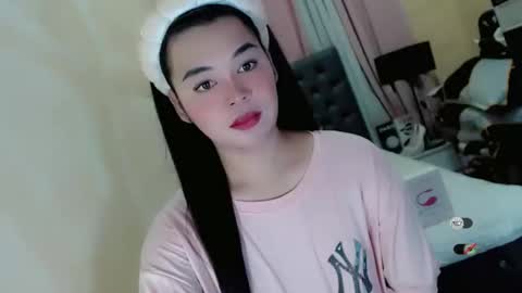 Kylene3 online show from May 27, 6:32 am