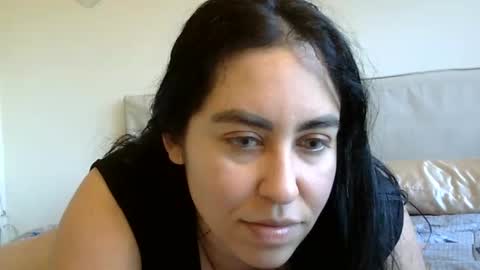 Snapshot of heatwavee chatting on December 31, 1:19 pm heatwavee online show from December 31, 1:19 pm