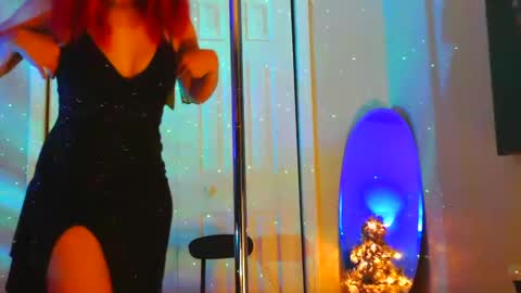 Snapshot of heavenllyy chatting on January 1, 9:17 am Heavenllyy online show from January 1, 9:17 am