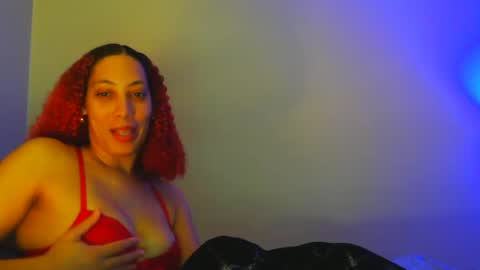 Snapshot of heavenllyy chatting on March 7, 8:23 am Heavenllyy online show from March 7, 8:23 am