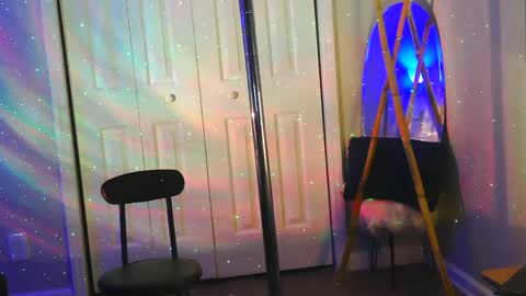 Snapshot of heavenllyy chatting on October 4, 1:58 am Heavenllyy online show from October 4, 1:58 am