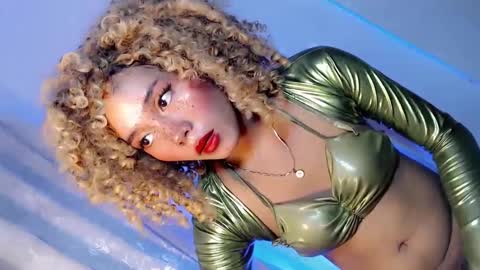 Snapshot of heavenly_abby chatting on March 10, 1:10 pm heavenly_abby online show from March 10, 1:10 pm