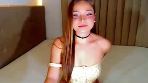 Snapshot of heavenlypleasurexx chatting on April 15, 12:06 am HEAVEN online show from April 15, 12:06 am