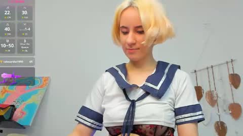 Snapshot of heavenmoth chatting on July 9, 1:26 pm heavenmoth online show from July 9, 1:26 pm