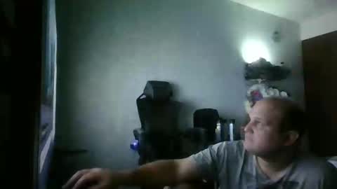 Snapshot of heavy_rebellxc chatting on May 11, 5:57 am Heavy Rebell online show from May 11, 5:57 am