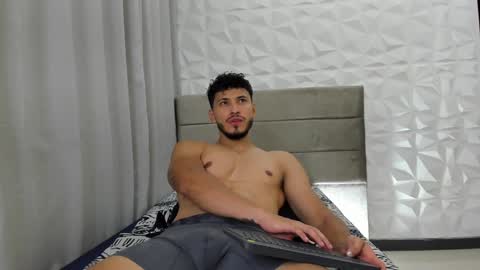 Snapshot of heavy_thor chatting on December 3, 12:13 am Thor online show from December 3, 12:13 am