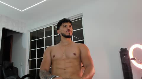 Snapshot of heavy_thor chatting on February 26, 1:11 am Thor online show from February 26, 1:11 am