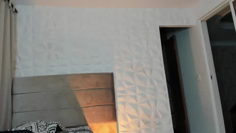 Snapshot of heavy_thor chatting on March 6, 4:19 am Thor online show from March 6, 4:19 am