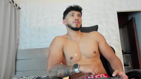 Snapshot of heavy_thor chatting on March 6, 11:31 pm Thor online show from March 6, 11:31 pm