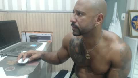 hebertgomes online show from April 8, 3:17 am