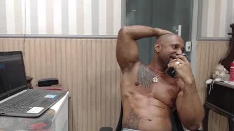 Snapshot of hebertgomes chatting on July 23, 9:24 pm hebertgomes online show from July 23, 9:24 pm