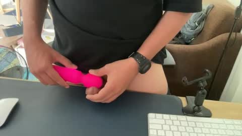 Snapshot of hebrewsquire chatting on January 12, 8:46 am Hebrew Squire online show from January 12, 8:46 am