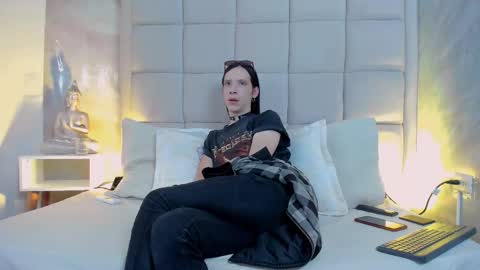 Keira Hecate online show from October 27, 7:40 pm