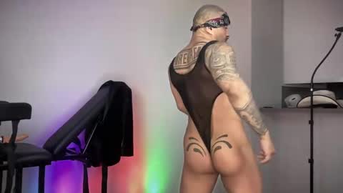 LockedThug online show from February 18, 3:10 am