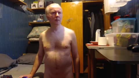 Snapshot of hedonista67 chatting on February 27, 10:15 am hedonista67 online show from February 27, 10:15 am