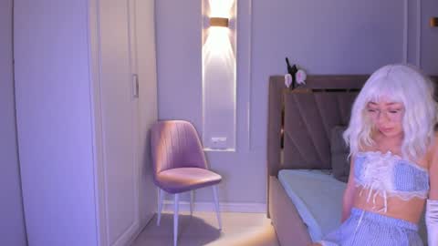 Call me Mia online show from December 15, 12:28 pm