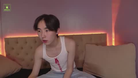 HEEJIN online show from September 20, 3:35 pm